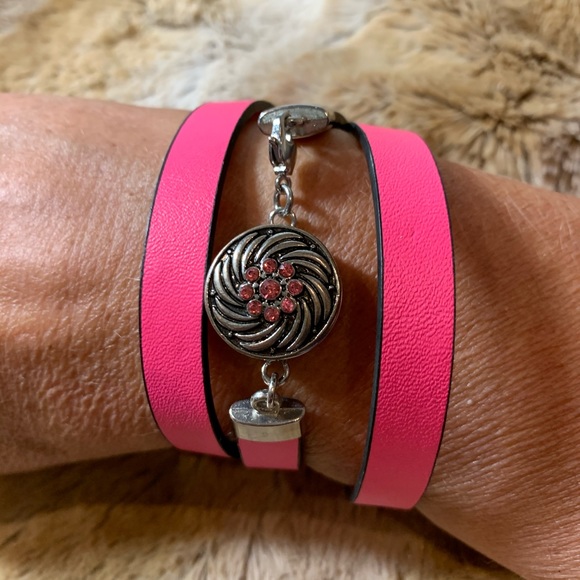 Multi Wrap Snap Bracelet and 3 Snaps - Picture 6 of 6